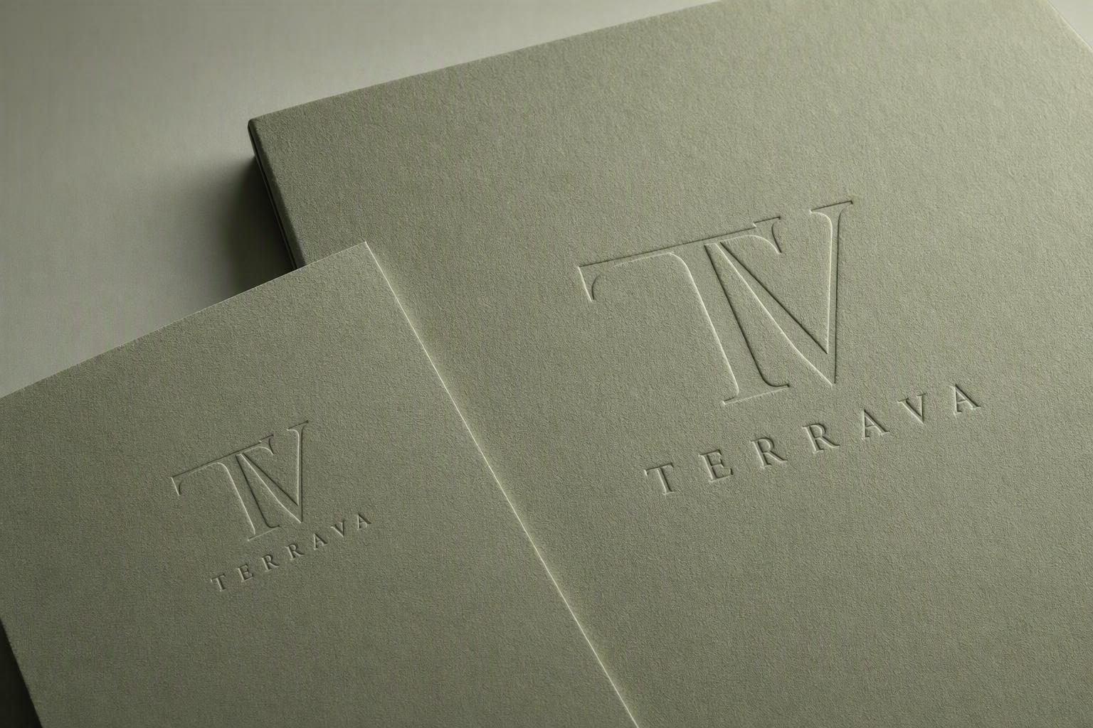 Packaging concept illustrating shoulder-neck box